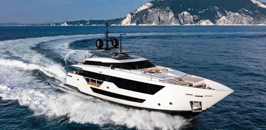 FERRETTI CUSTOM LINE 32.82M NEW BUILT PROJECT (HULL 16) OWNER CONSULTANCY